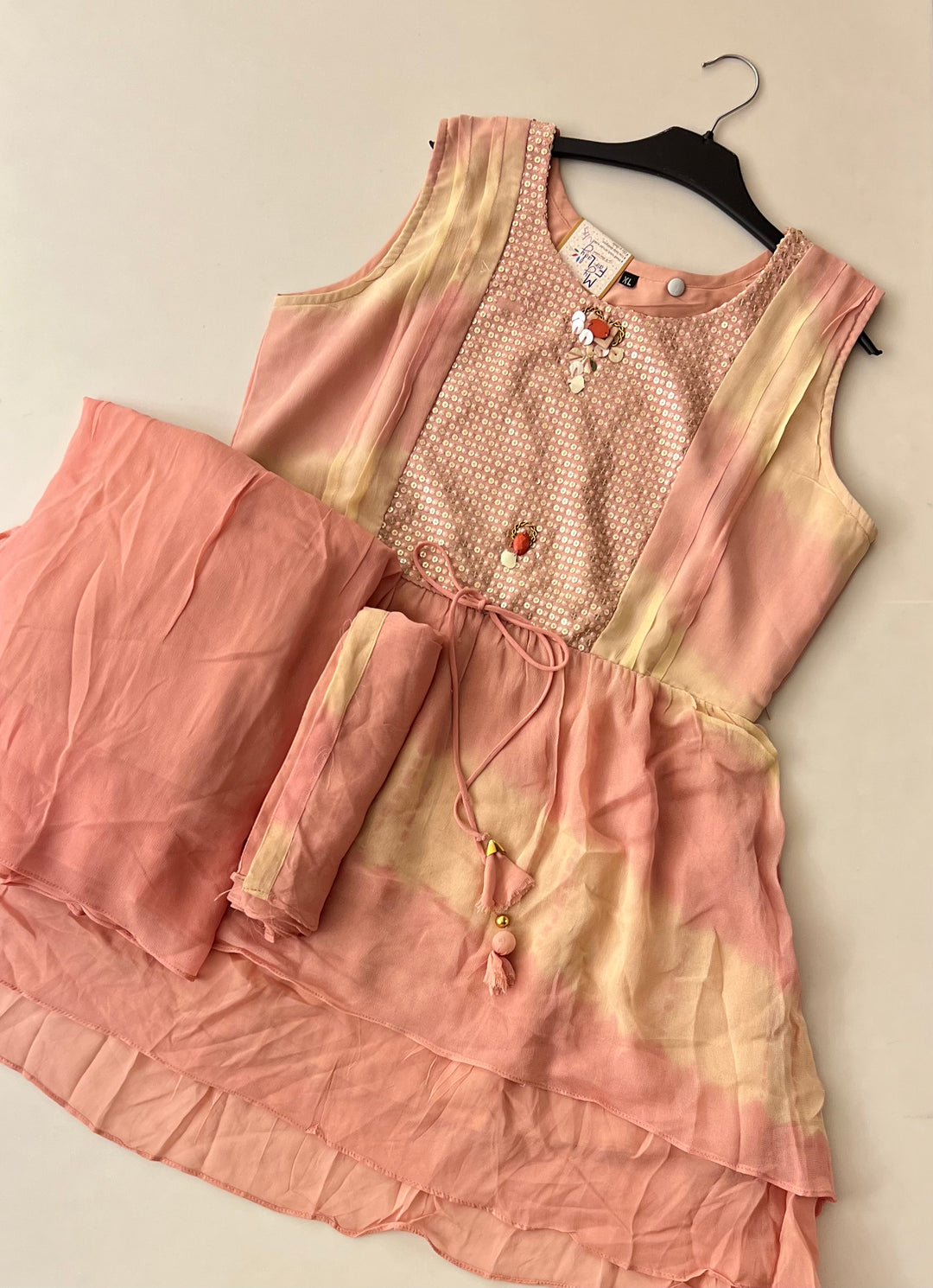 KIRAN GHARARA SUIT- 9001213