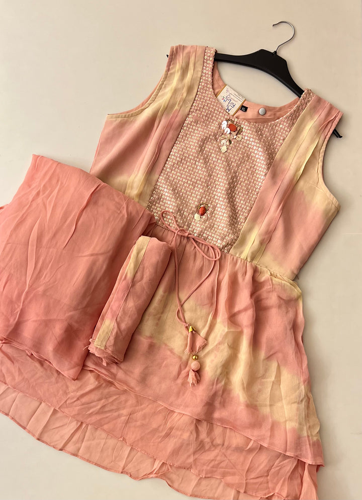 KIRAN GHARARA SUIT- 9001213