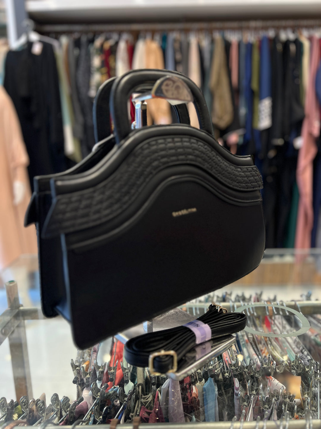 CHIC CELITINA  HAND BAG - 24100/