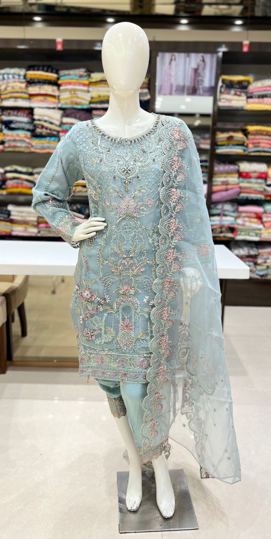 NILAM DESIGNER HUSNARA EMB SUIT- H701