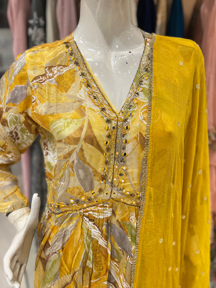 SONIYA CHINON ANARKALI-BTM02