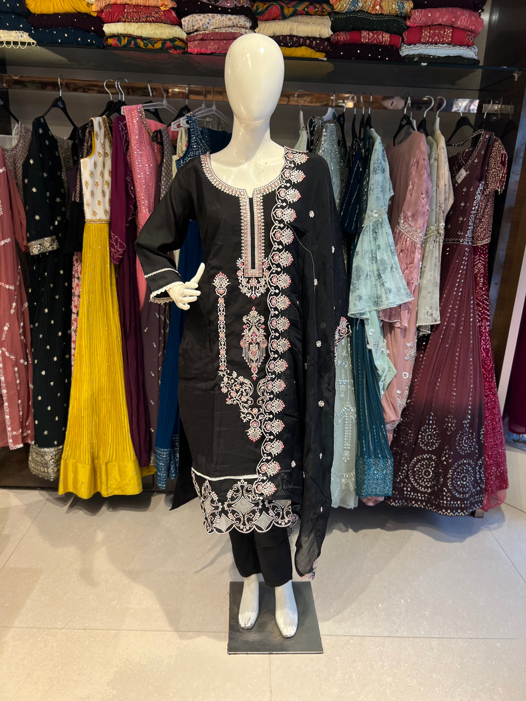 JHANVI DESIGNER EMB SUIT- KTG10