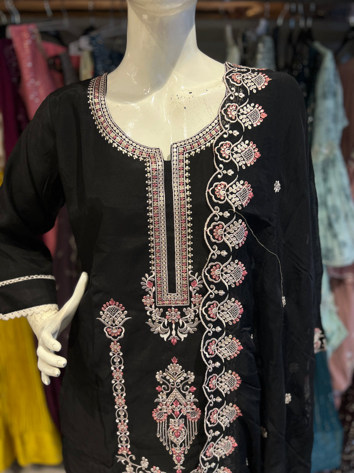 JHANVI DESIGNER EMB SUIT- KTG10