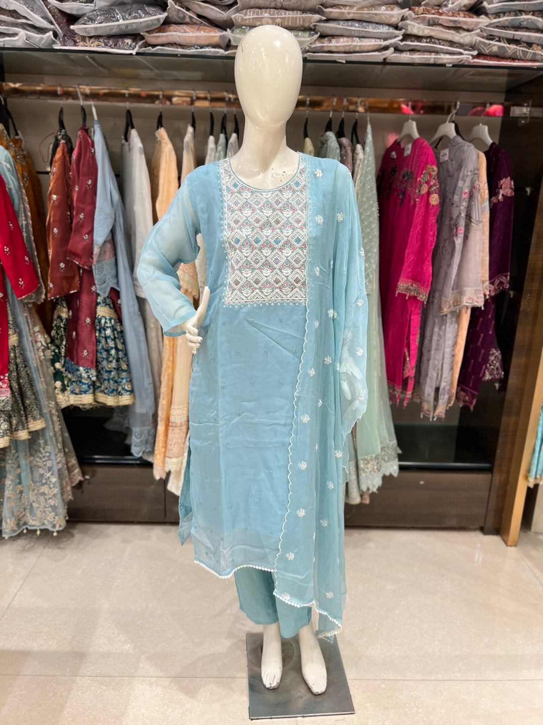 LAXSHMI DESIGNER EMB SUIT- BTB37