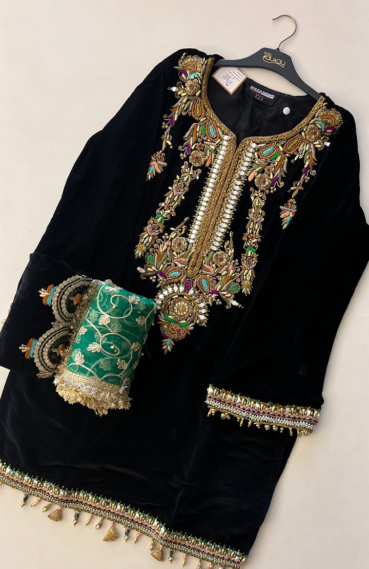 MAHI KHUDA BAKSH DESIGNER EMB SUIT (SIZE  L/42)- KB270