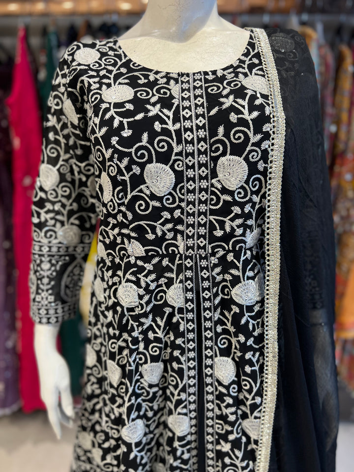 IRYA CHIKANKARI BLACK SARARA SUIT -BTN89