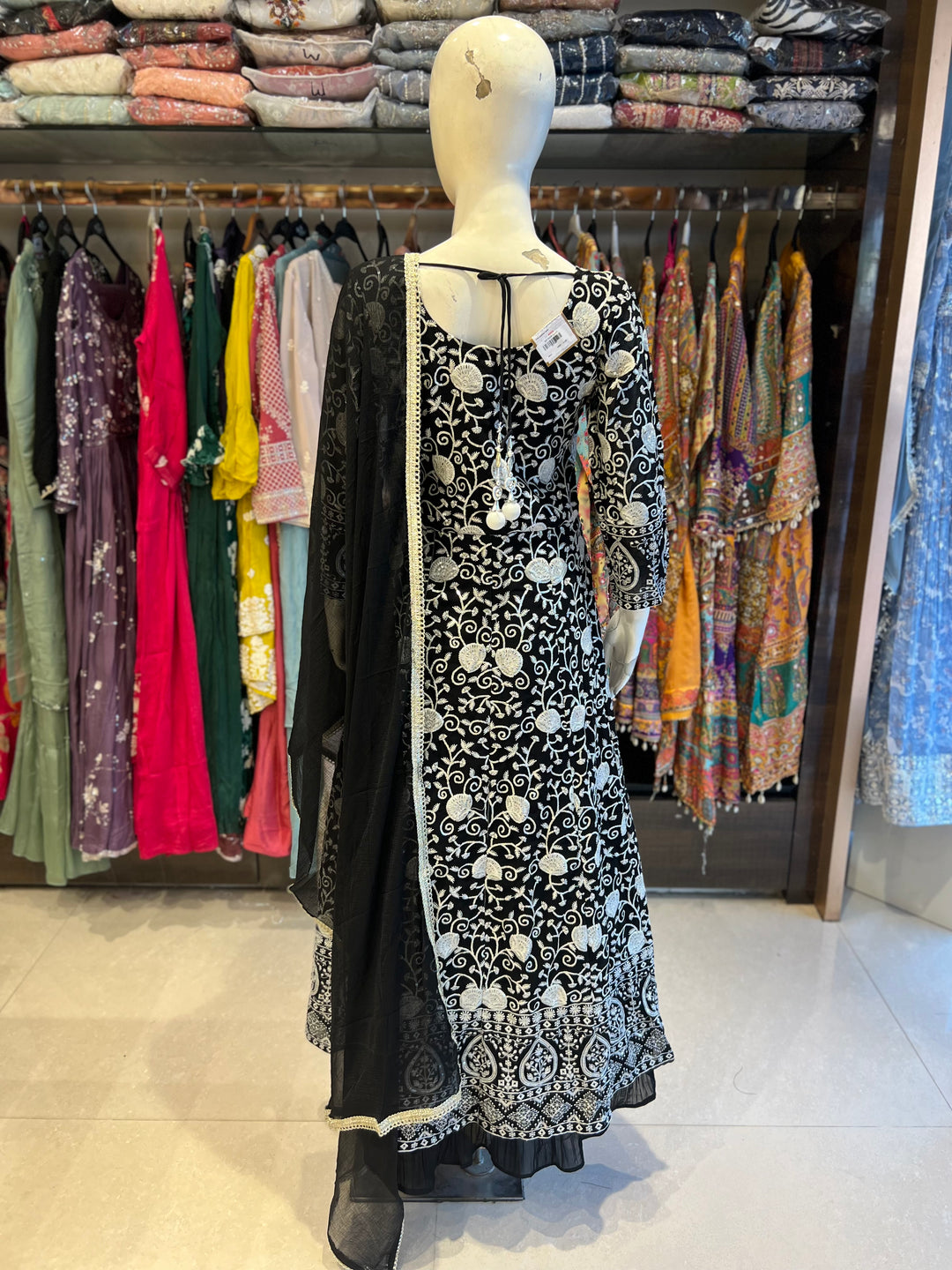 IRYA CHIKANKARI BLACK SARARA SUIT -BTN89