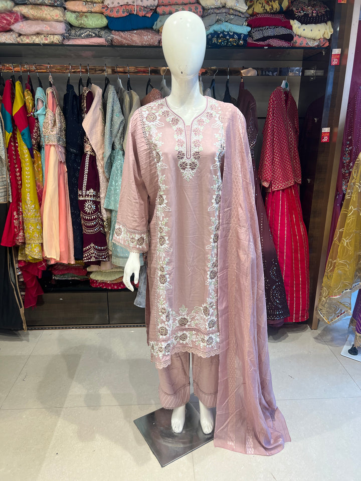 KARACHI SUIT-IKT10