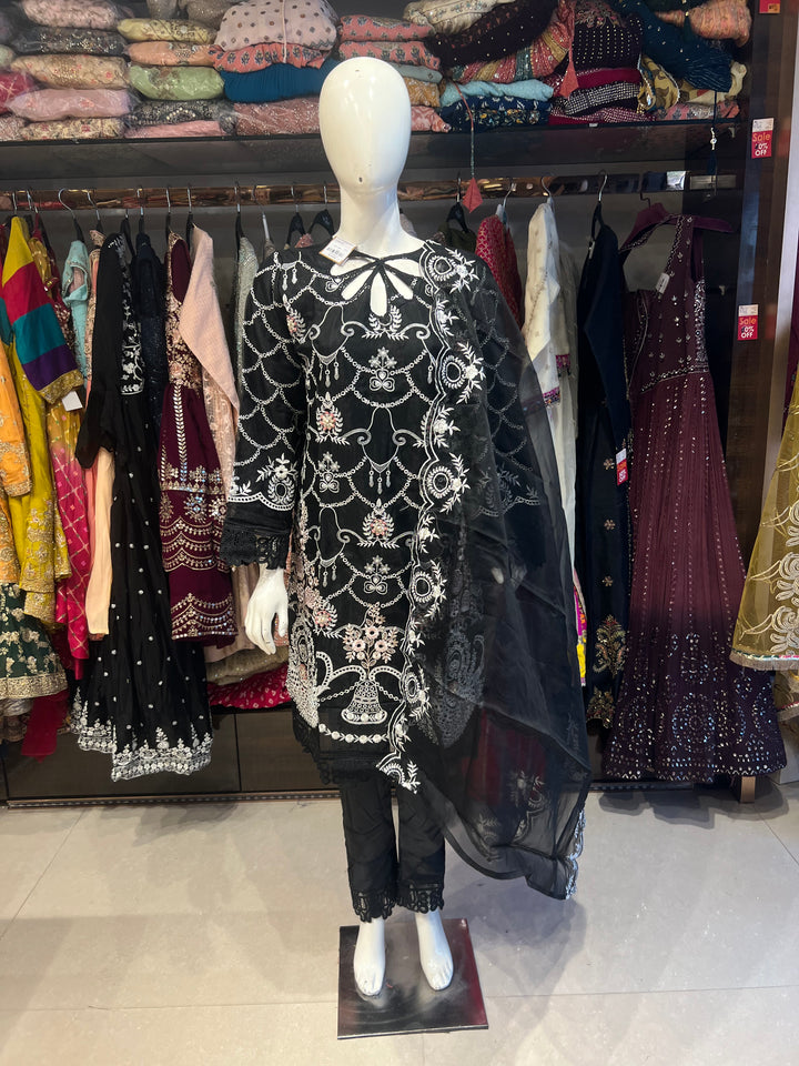 LAIBA THE DESIGNER SUIT-KD03