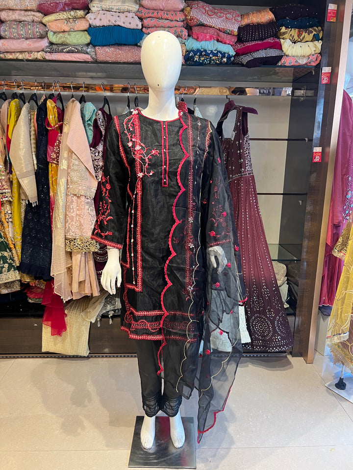 LAIBA DESIGNER SUIT (XL) KD57