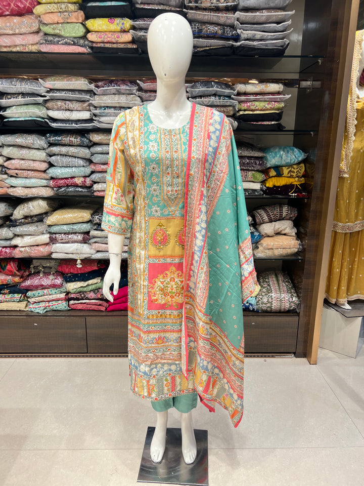 PRITI DESIGNER SUIT -IKM002