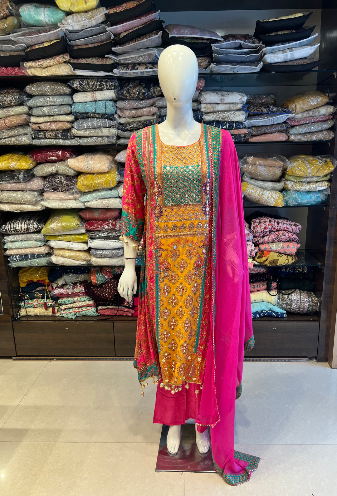 SABA DESIGNER SUIT -KTL130/