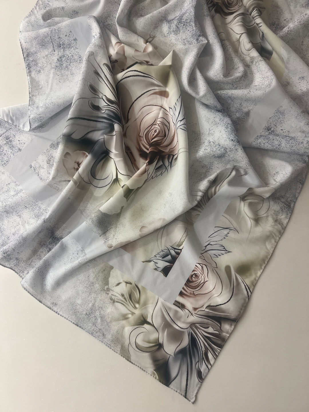 PREMIUM TURKISH PRINTED CASHMERE HIJABS (RUBBER SILK)1.75M*0.5M-2096