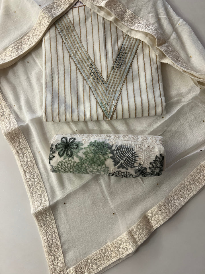 UN STITCHED ORGANZA MATERIAL-BTH103