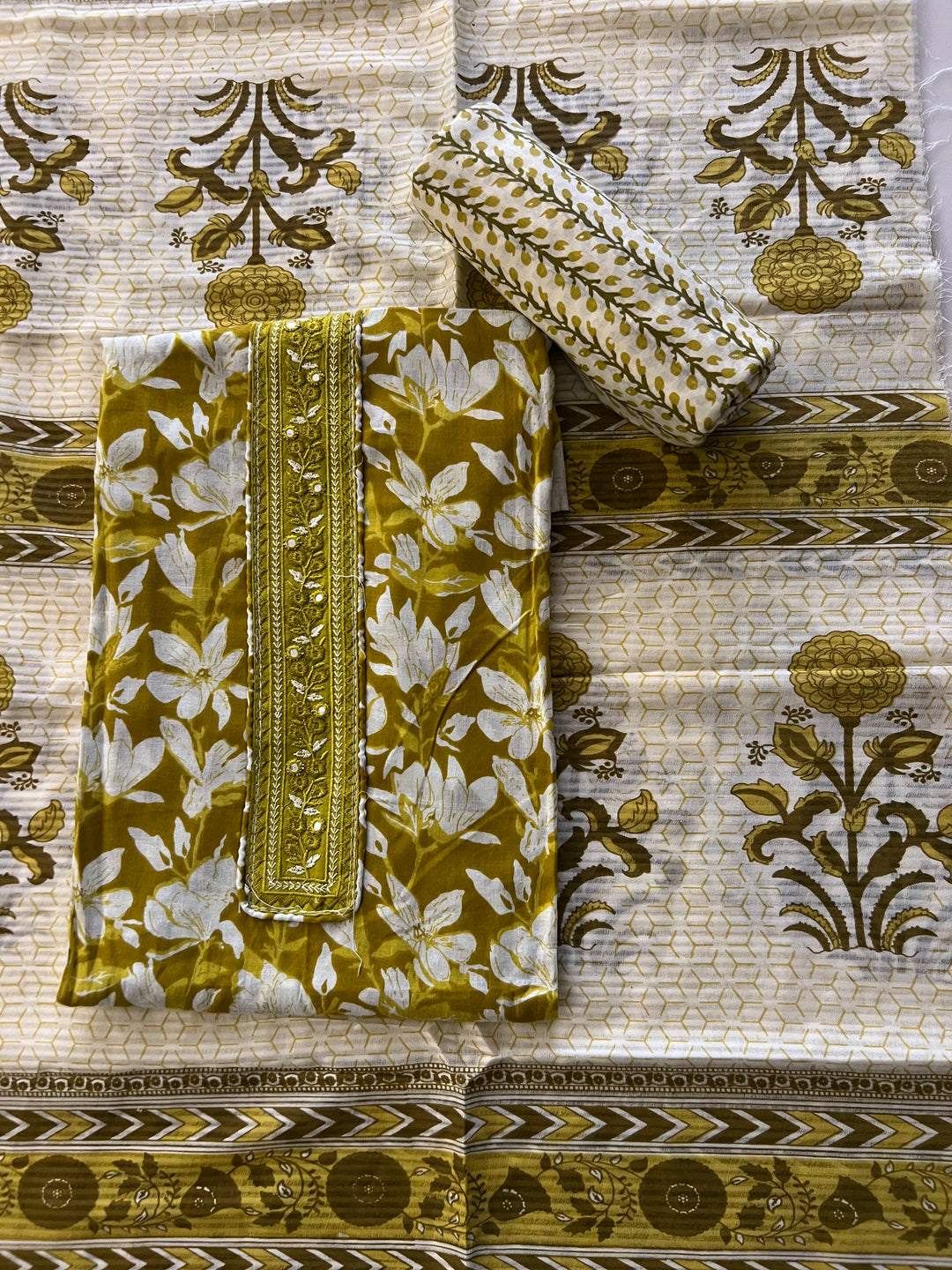 DESIGNER UNSTITCHED DRESS MATERIAL- BTFZ79/