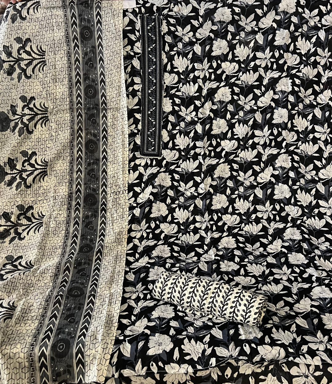 DESIGNER UNSTITCHED DRESS MATERIAL- BTFZ79/