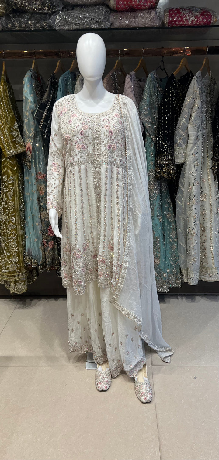 WORK DESIGNER SUIT - NEW 42/