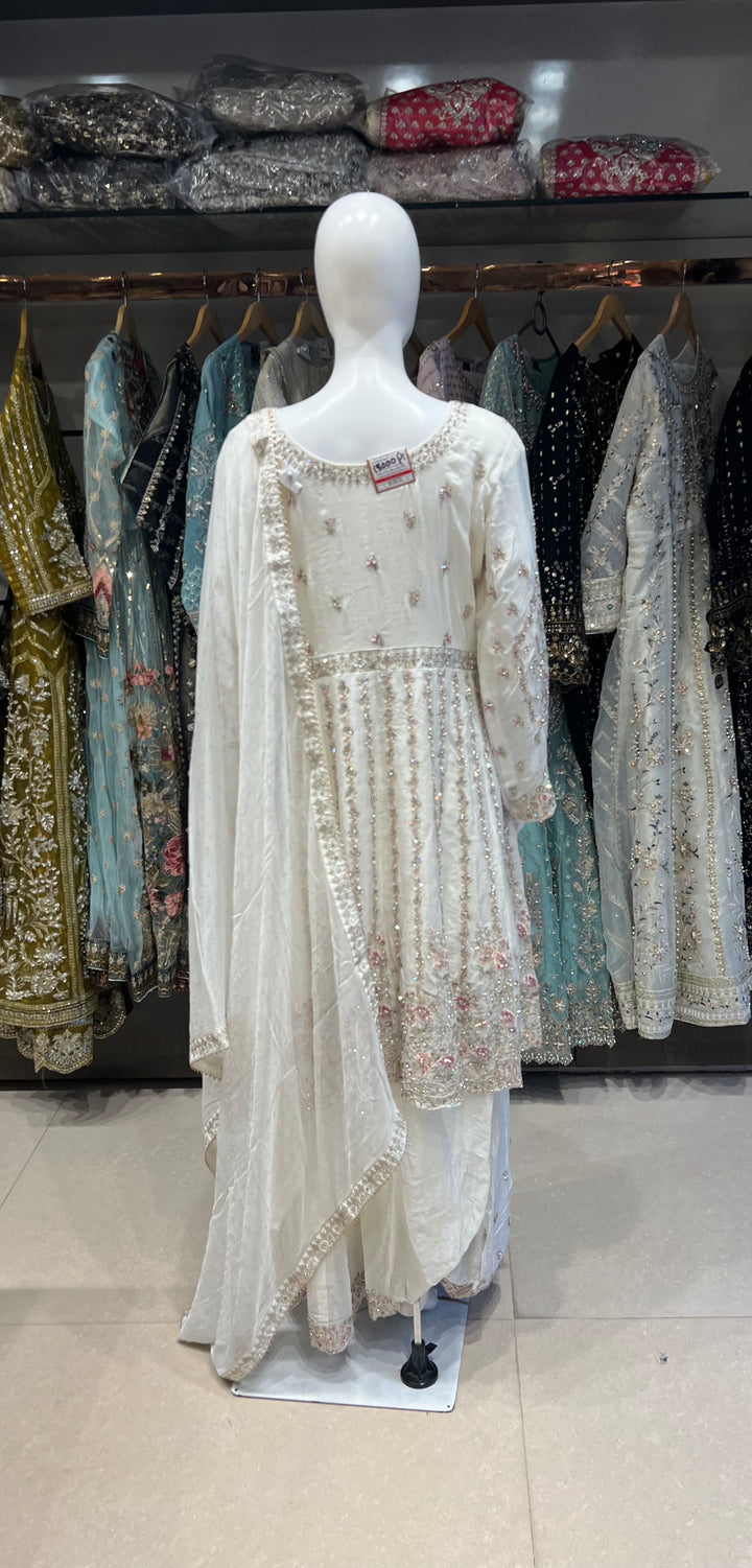 WORK DESIGNER SUIT - NEW 42/