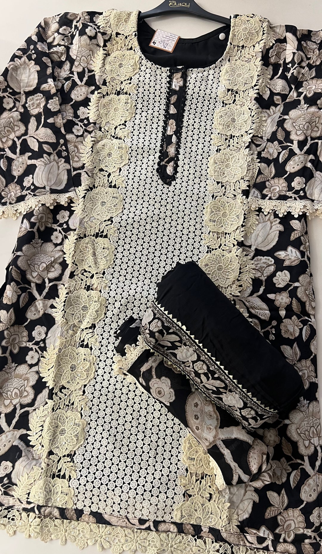 NEW MUSLEEN SILK SUIT - NEW 04/ BLACK