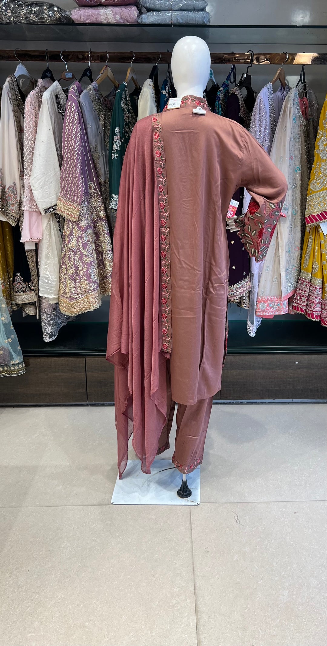 WORK DESIGNER EMBROIDERED SUIT - IKFB01