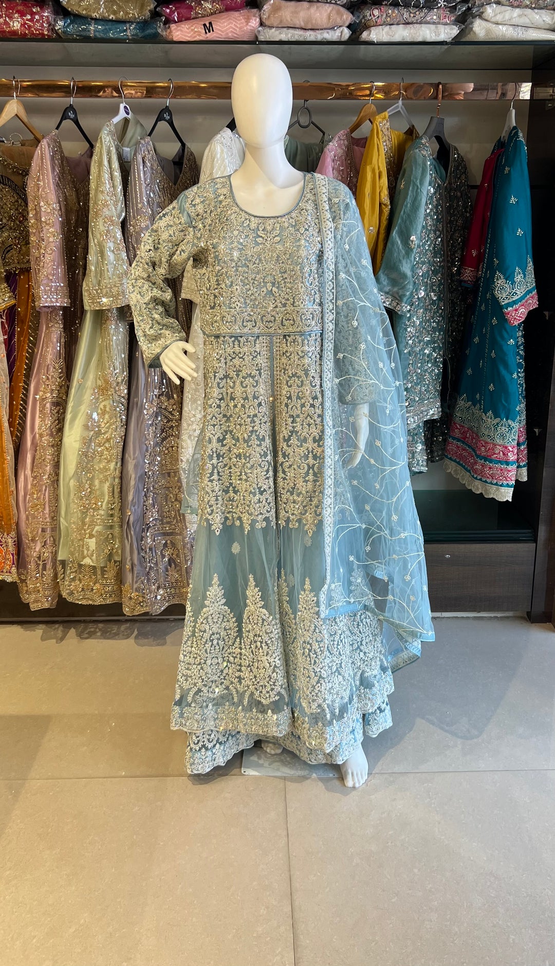 NISHA DESIGNER SUIT - MZ01