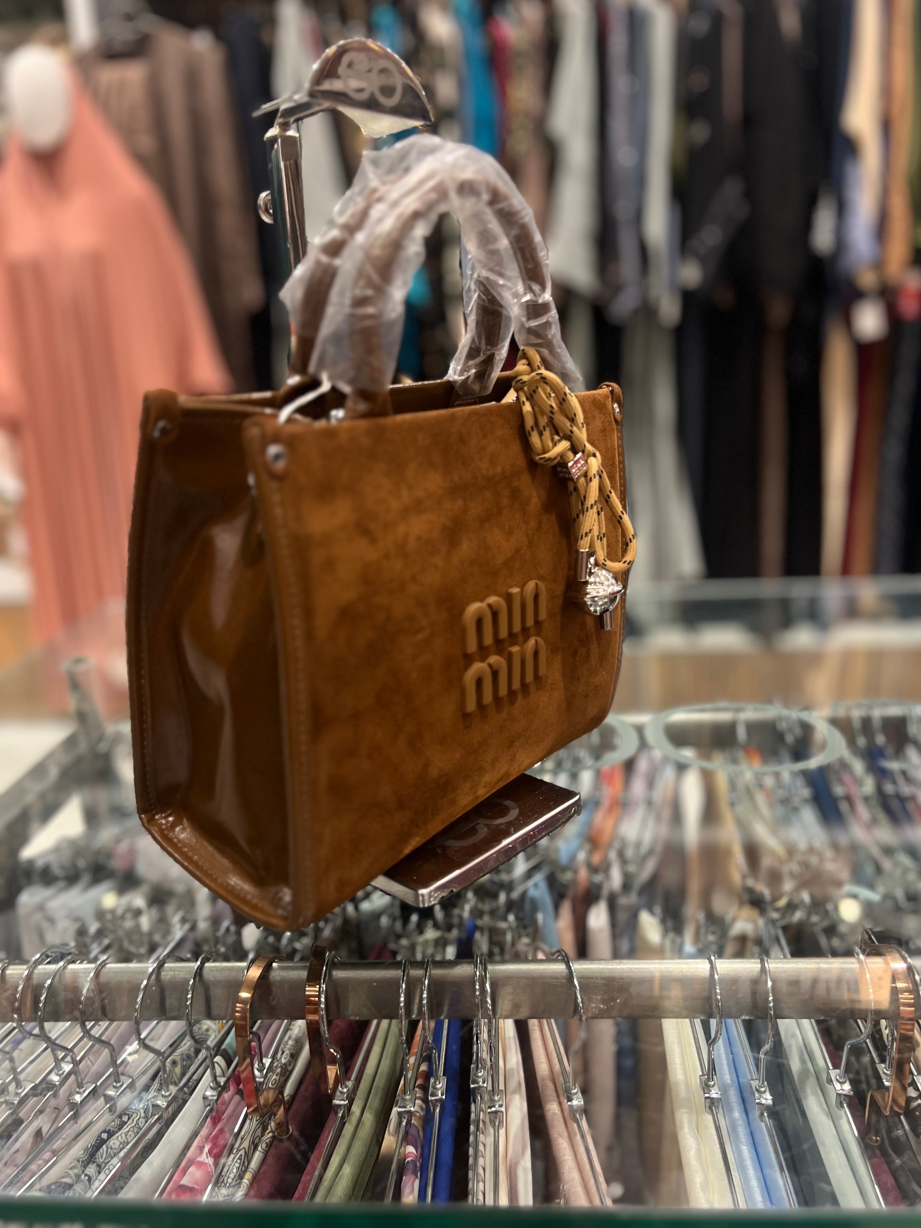 バッグ min IMG-7971.jpg?v=1744711599&