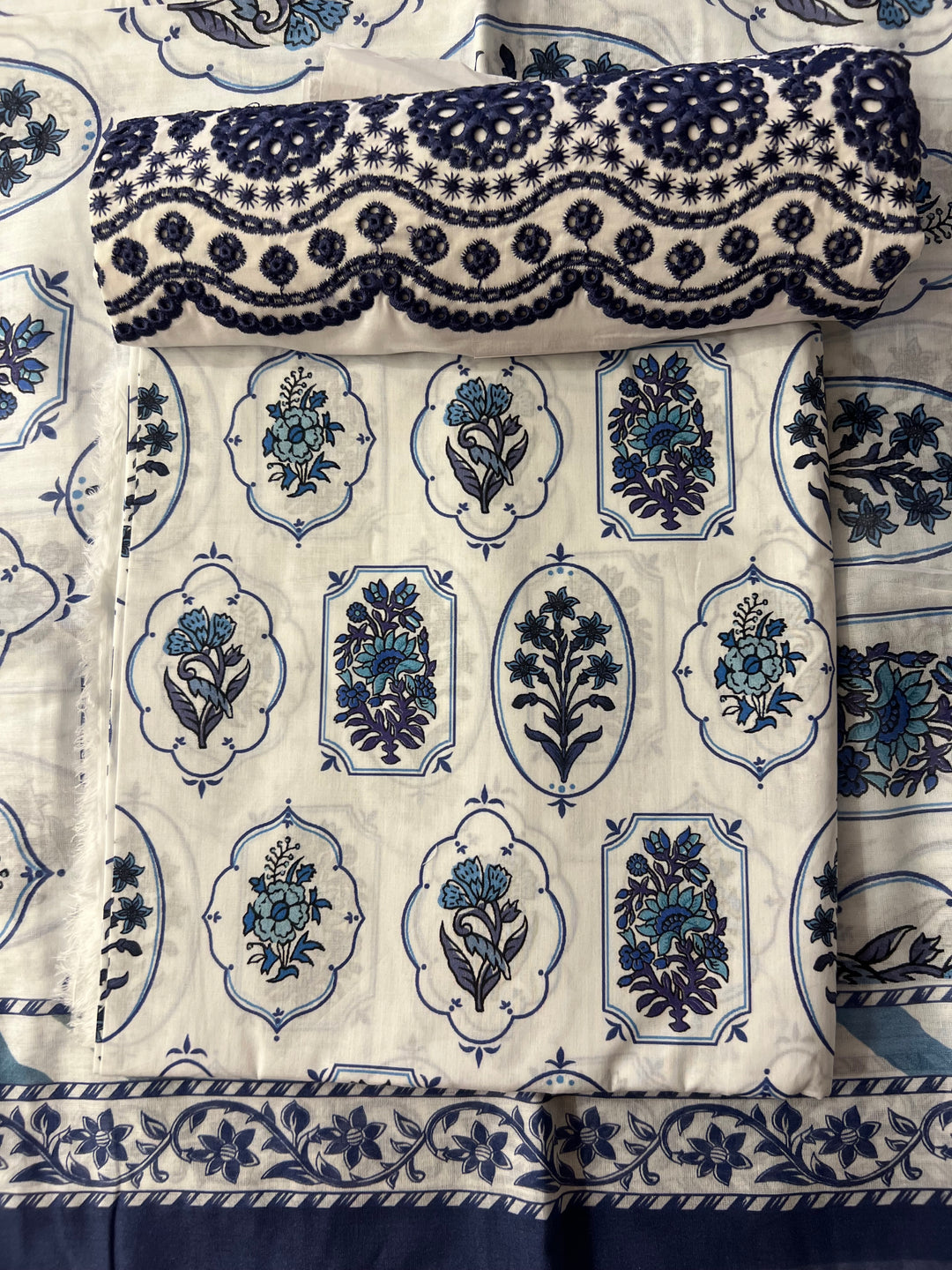 PAKISTANI ORIGINAL KHADI LAWN UNSTITCHED MATERIAL- SRH001