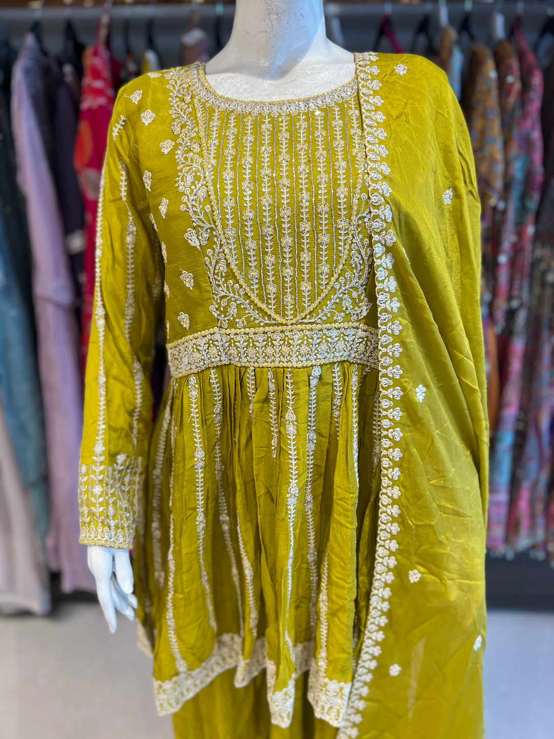 DIVYA DESIGNER EMB PALAZO SUIT -BTN18