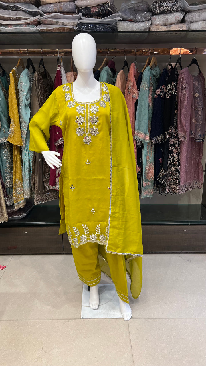 SAFAAZ CELEBRATION SPECIAL DESIGNER  SUIT - MAL03
