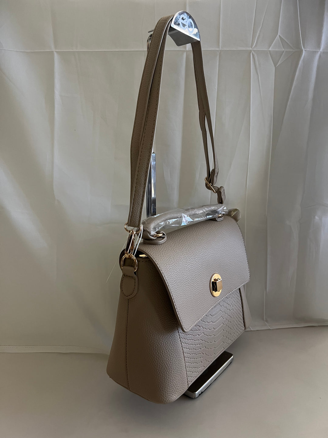 FANCY IMPORTED HAND BAGS - BH29