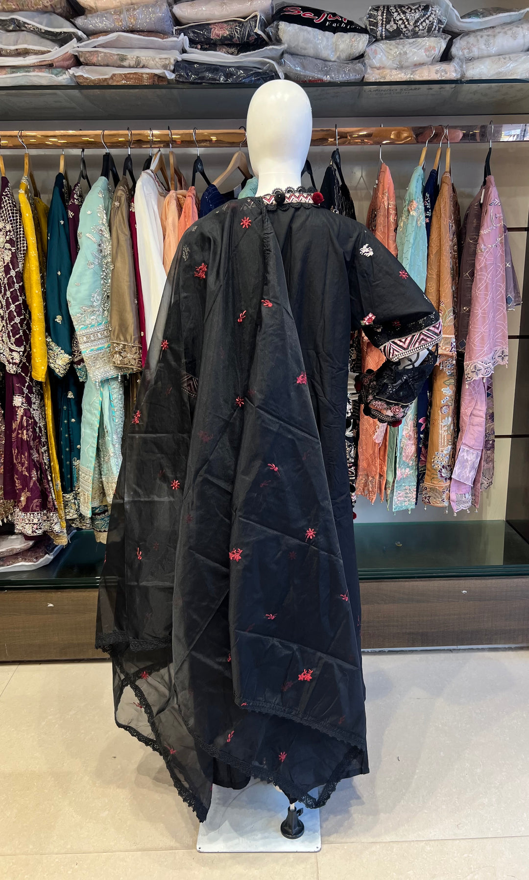 ALEENA LUXURY EMBROIDERED FESTIVE SUIT - NIKF05