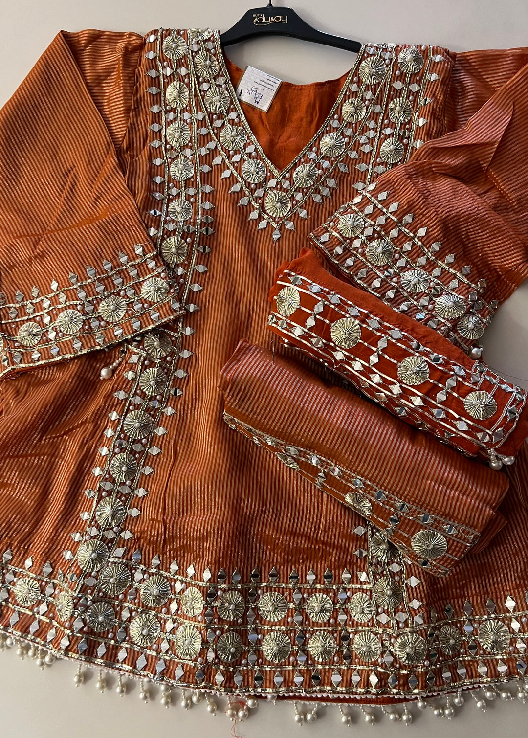 PAKISTANI GOTTA HAND WORK DESIGNER SUIT - IKGN01