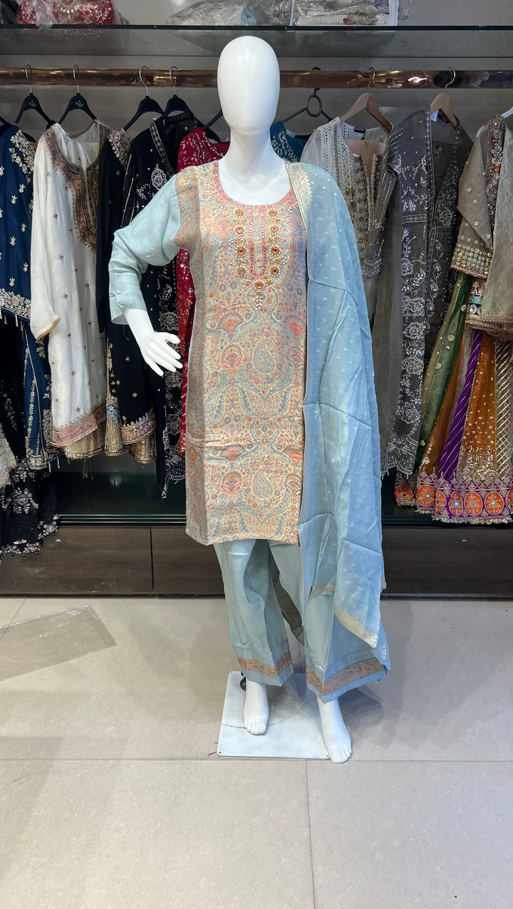EMBROIDERY WORK DESIGNER SUIT - IKFW01
