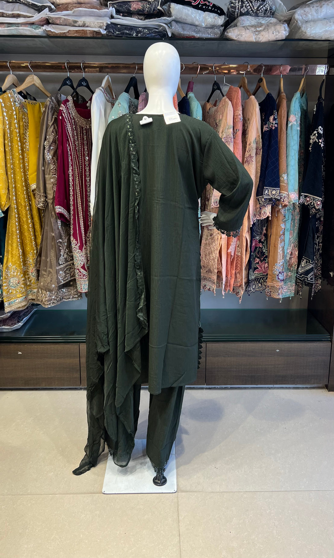 ALMAS EXCLUSIVE DESIGNER COLLECTIONS - NIKF01