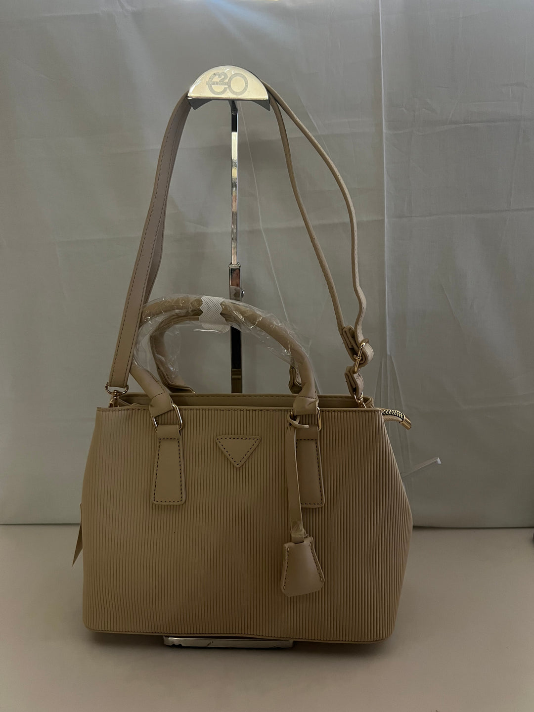 FANCY IMPORTED HAND BAGS - BH38