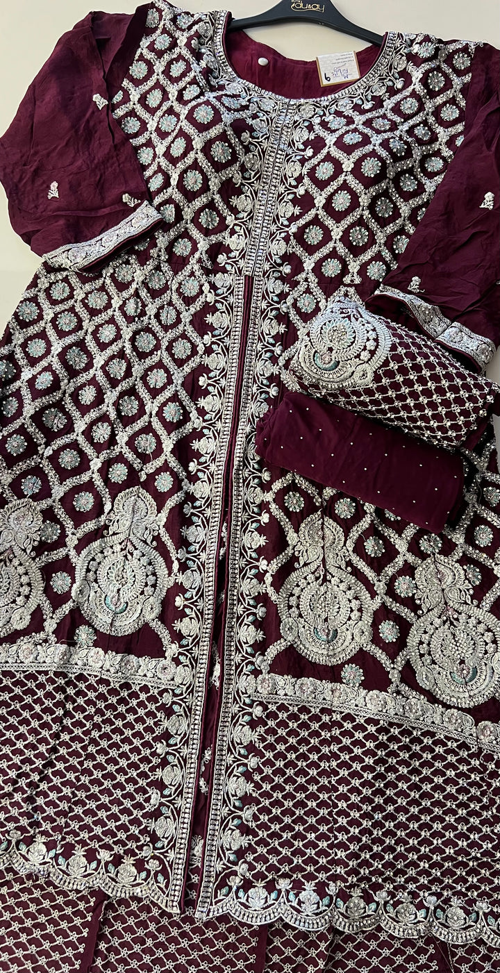 HANDWORK DESIGNER SUIT - MZEJ09