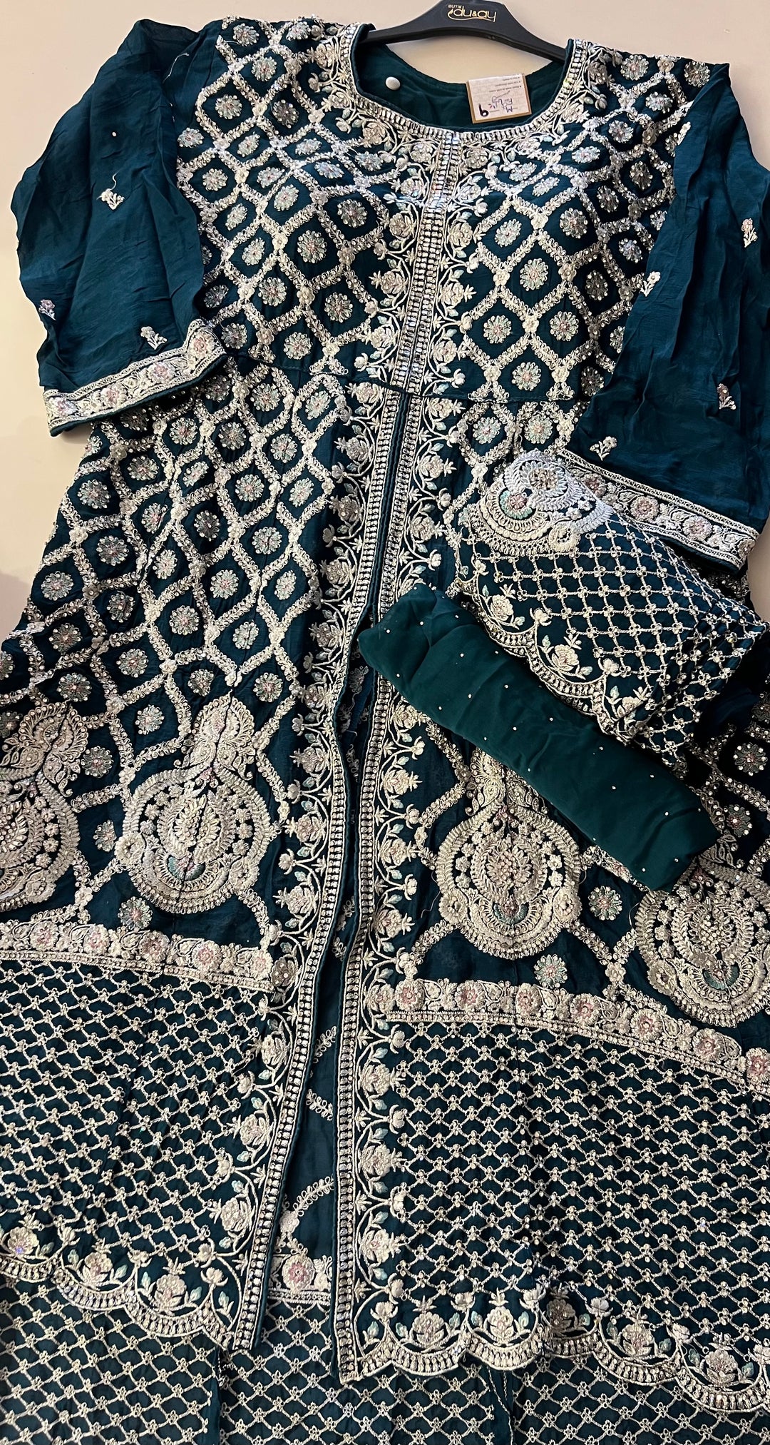 HANDWORK DESIGNER SUIT - MZEJ09