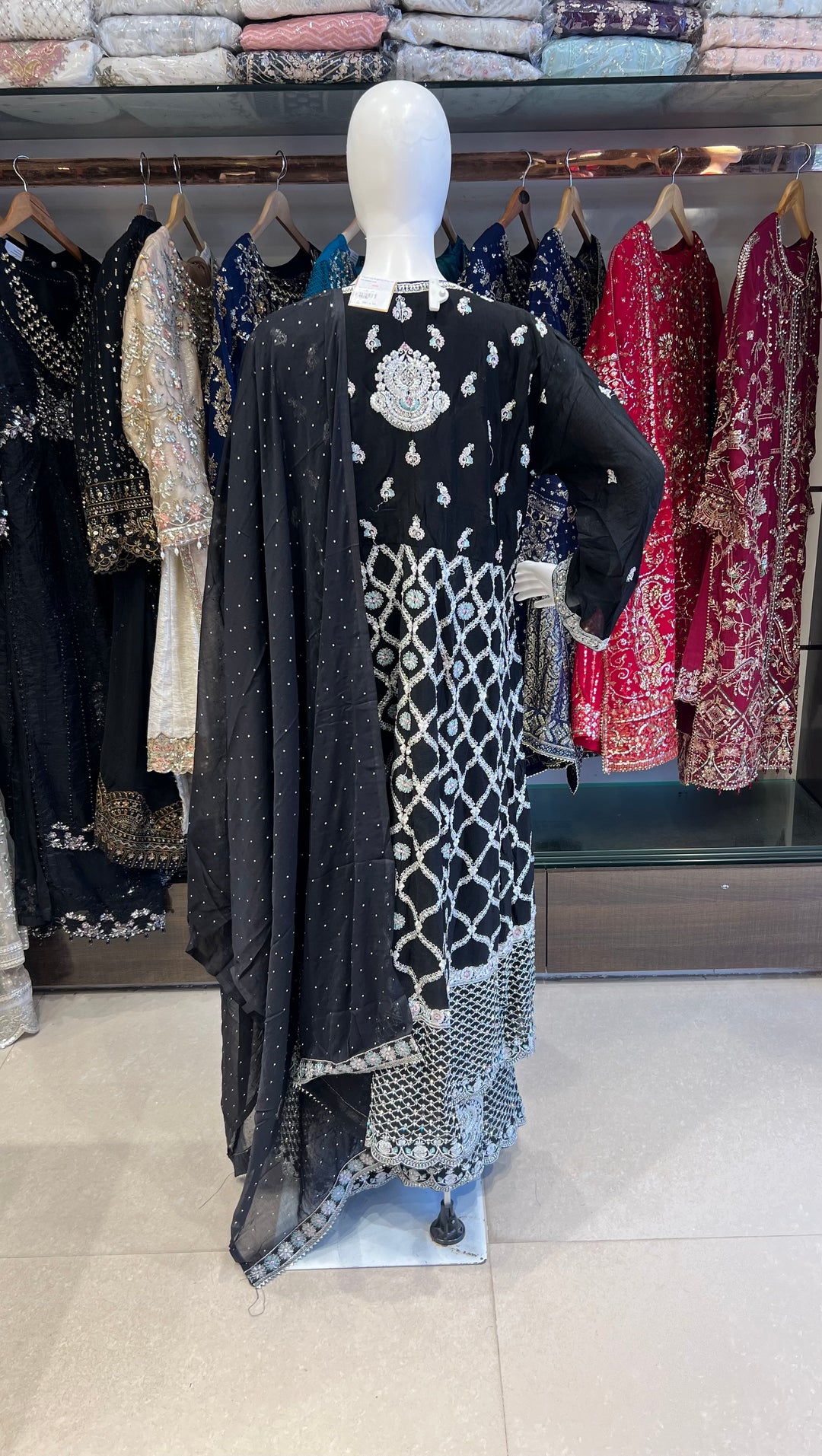 HANDWORK DESIGNER SUIT - MZEJ09