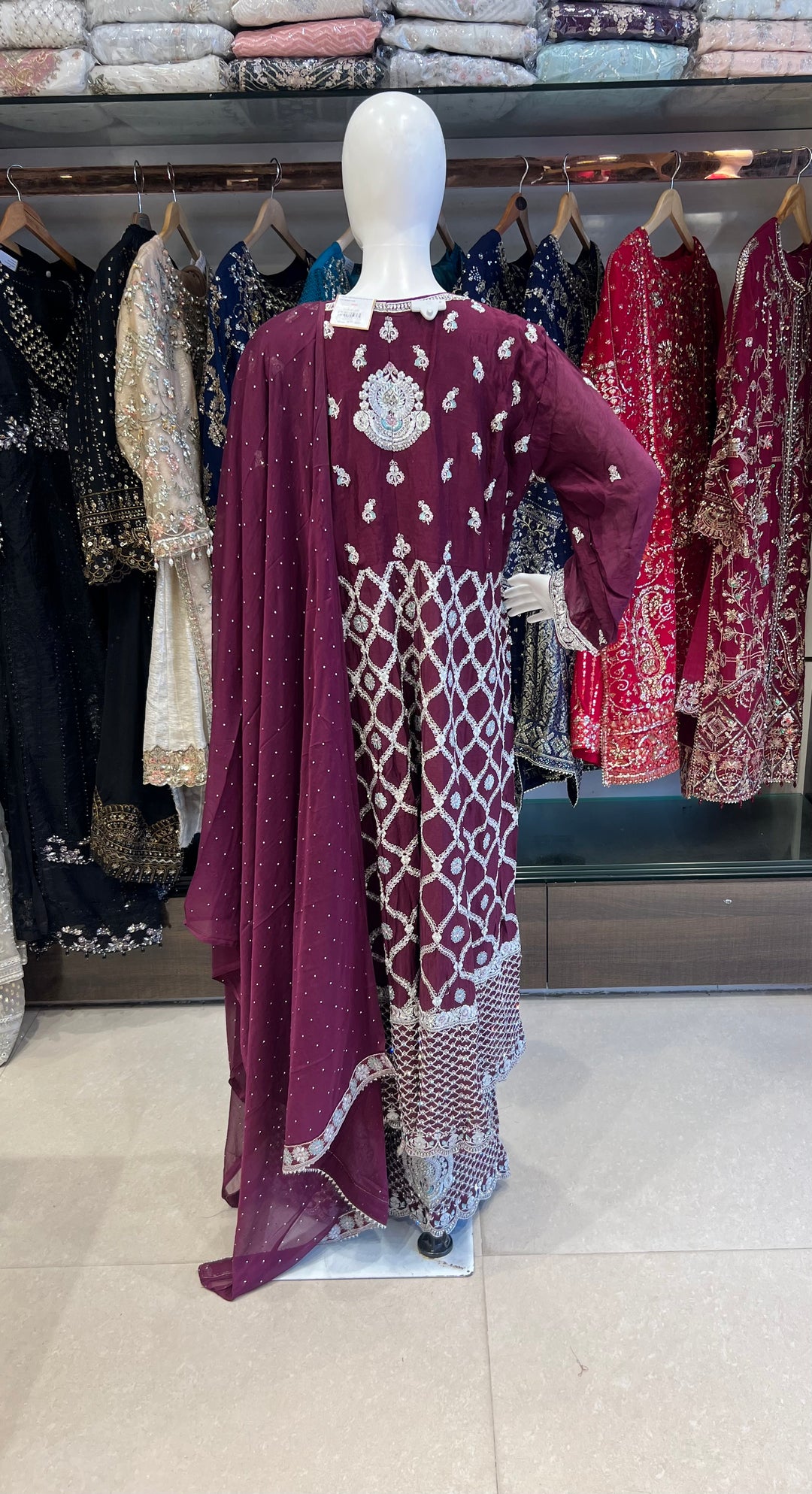 HANDWORK DESIGNER SUIT - MZEJ09