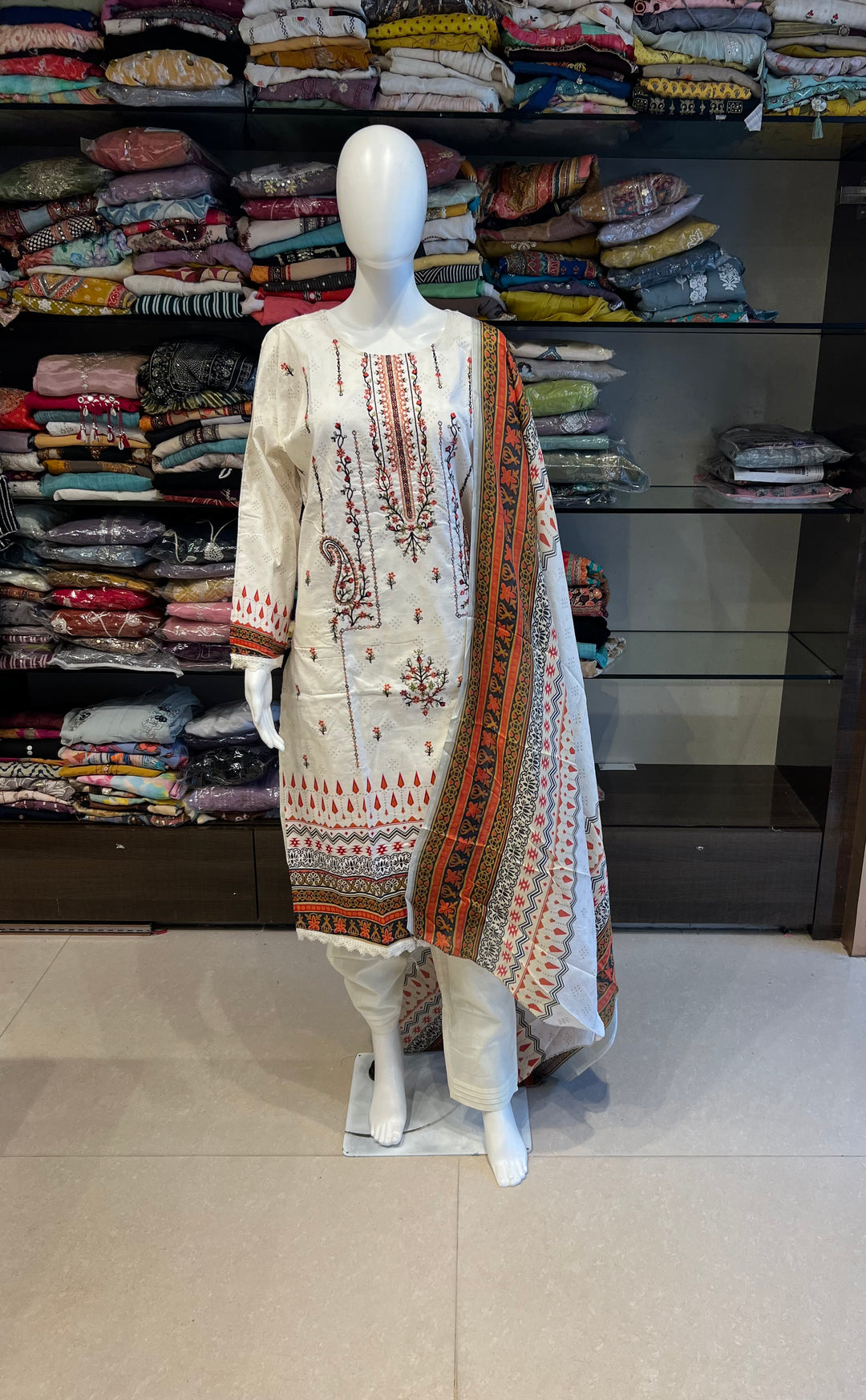 NEW DESIGNER SUIT - BIN SAEED KD068/ WHITE