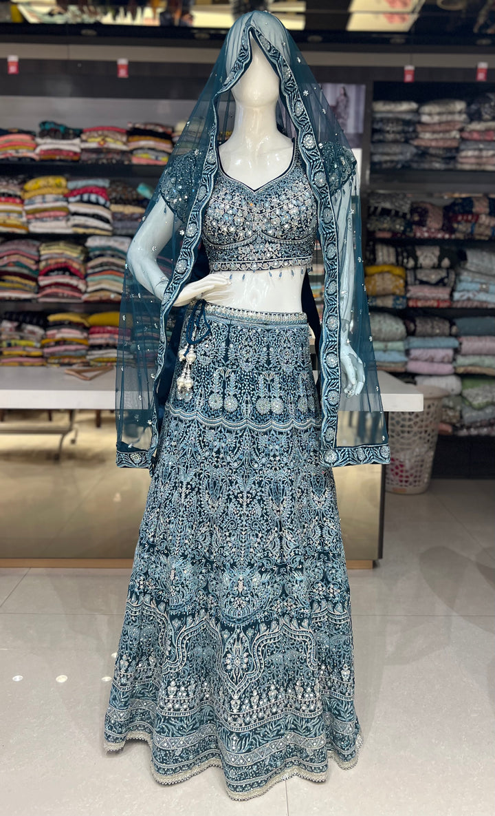 Designer lehenga- NV116