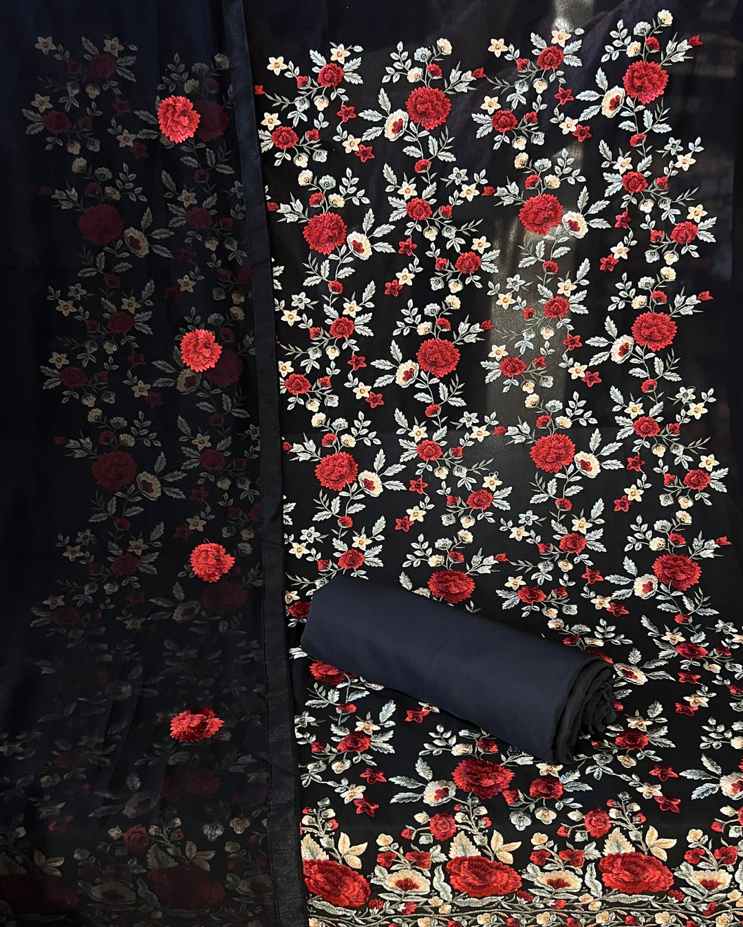 KASHMIRI DESIGNER UNSTITCHED THREAD WORK DRESS MATERIAL - BRT43