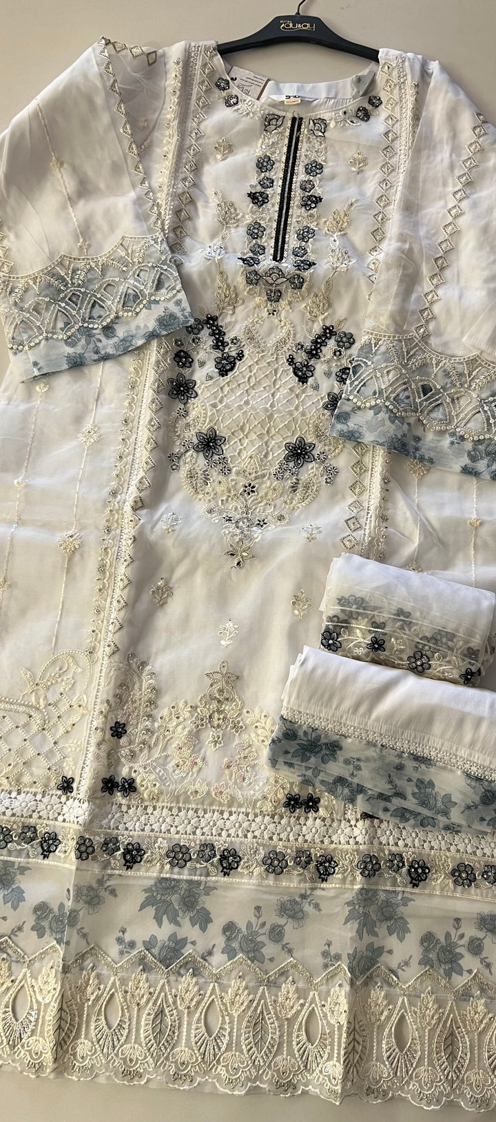WHITE PAKISTANI ORGANZA DESIGNER SUIT - BRT22