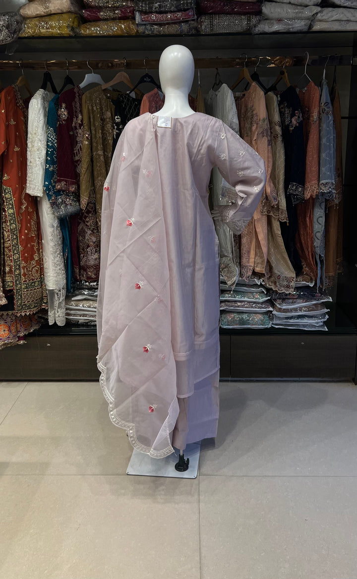 SASHA DESIGNER EMBROIDERY SUITS - BRT66