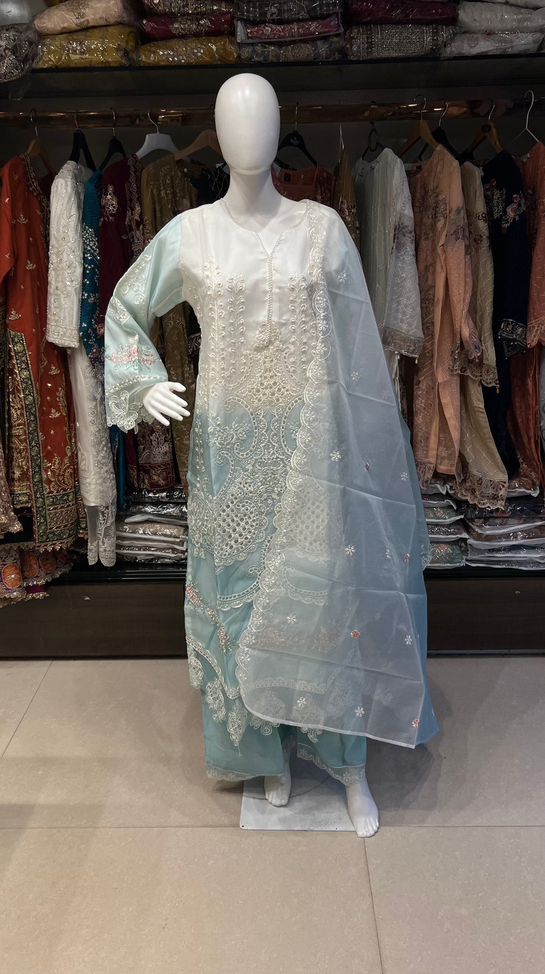 SASHA DESIGNER EMBROIDERY SUITS - BRT66