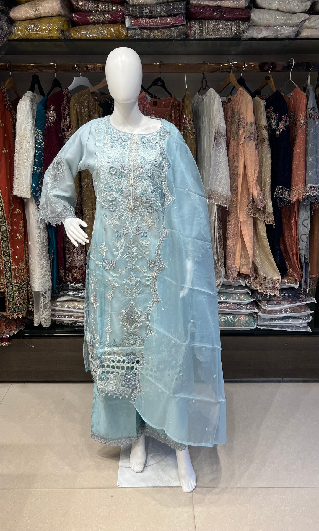 SASHA DESIGNER EMBROIDERY SUITS - BRT66