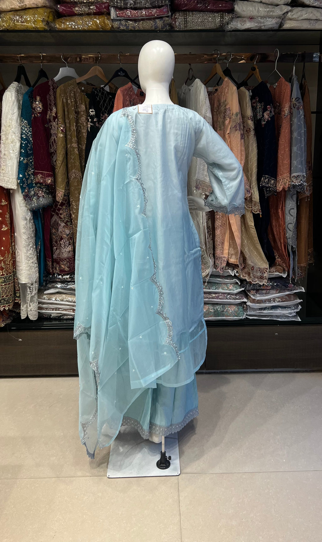 SASHA DESIGNER EMBROIDERY SUITS - BRT66