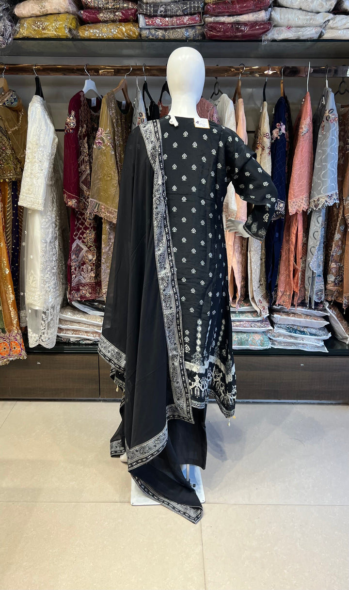 LAYL DESIGNER CREPE DRESS - BRT80