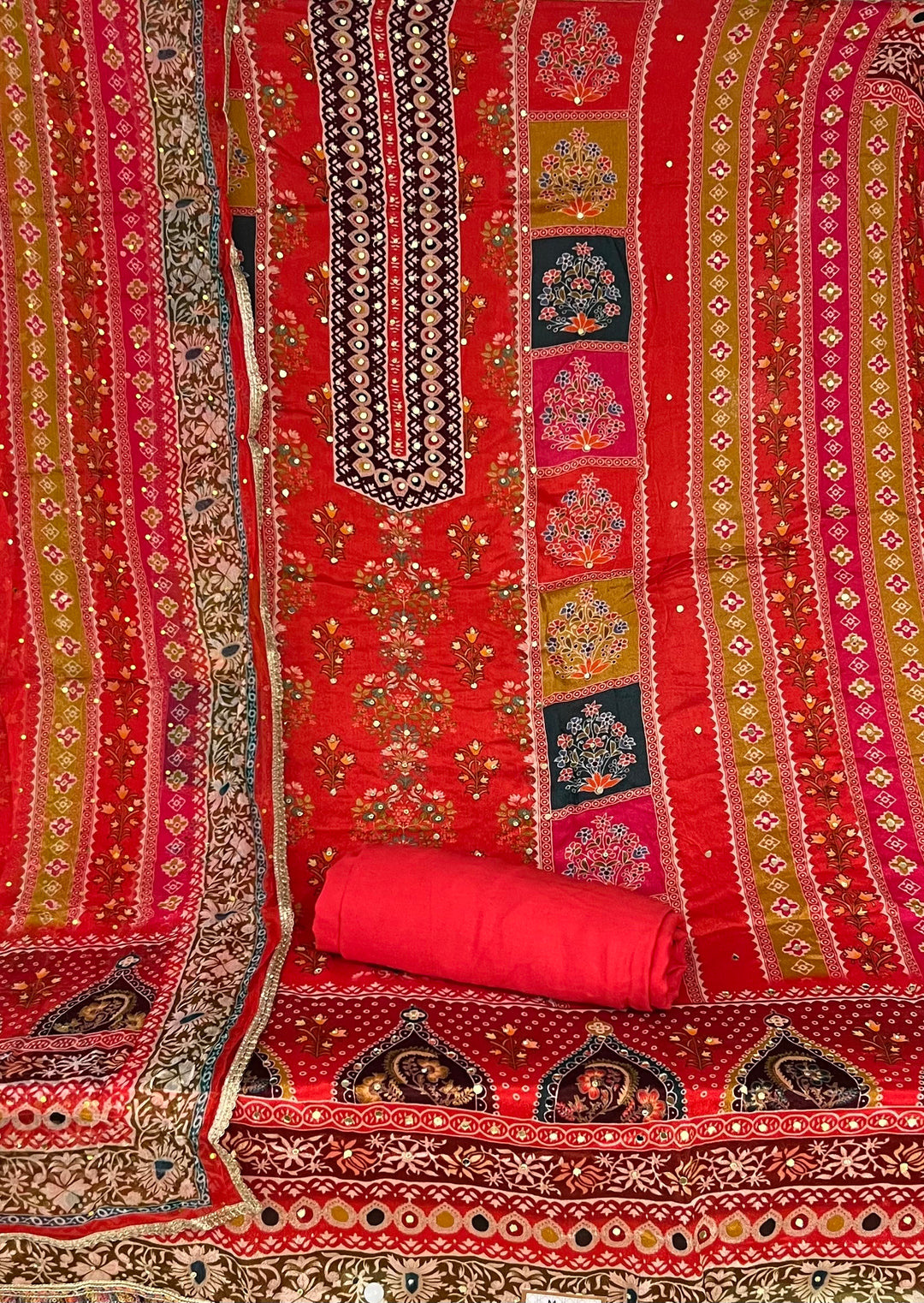 RAJWADI DESIGNER MATERIAL- BTRB02