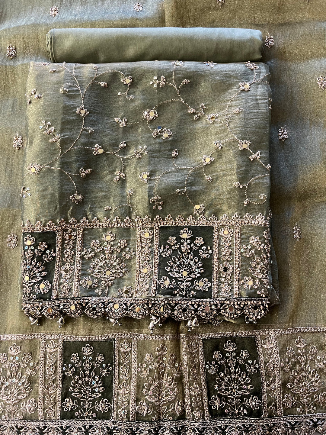 DESIGNER UNSTITCHED DRESS MATERIAL - IKBB01